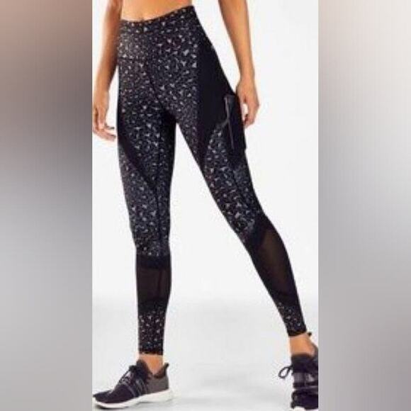 Fabletics Ultra Cool Animal Print Leggings Size‎ XS - Picture 1 of 14